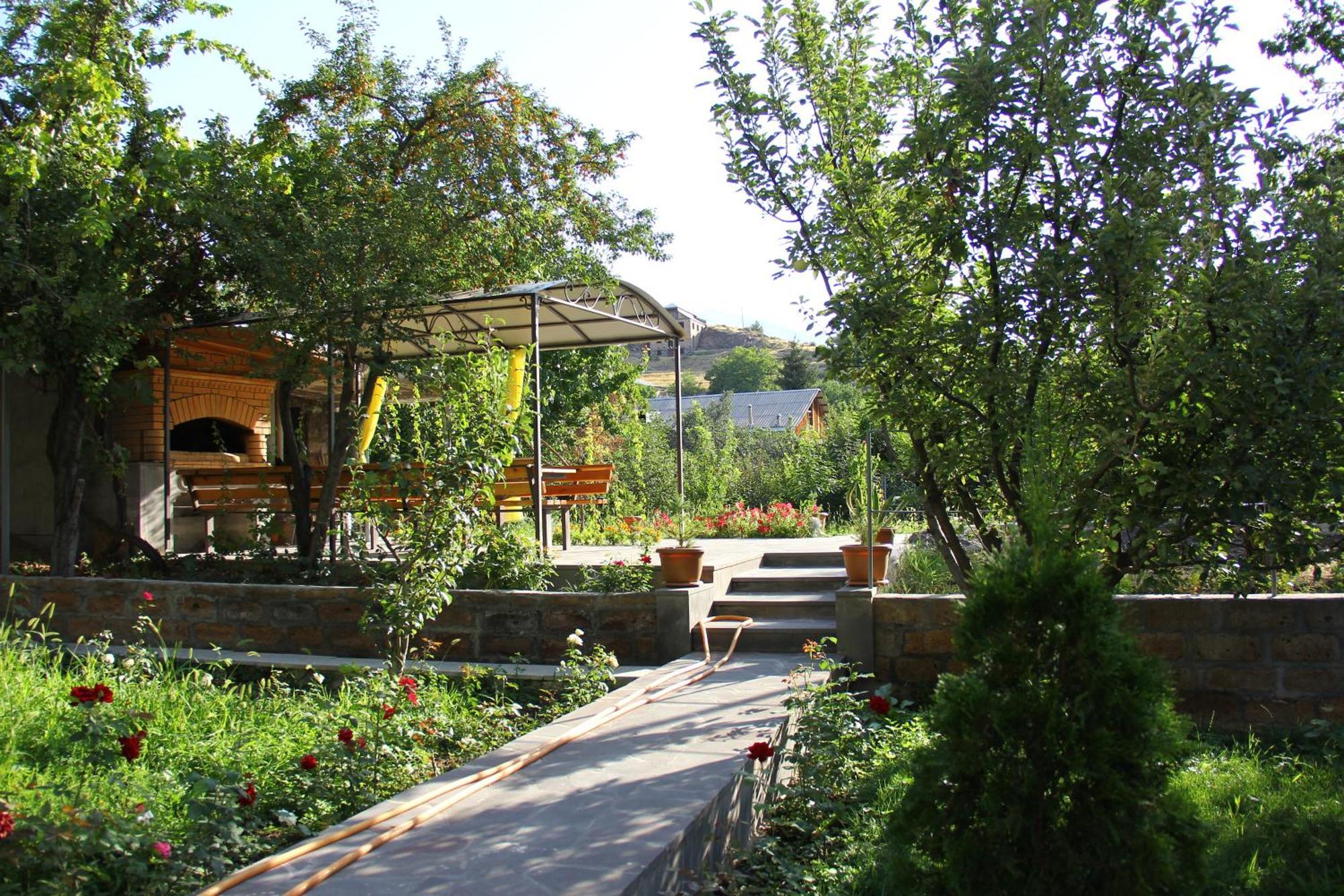 Guest House Hasmik Yeghegnadzor 外观 照片